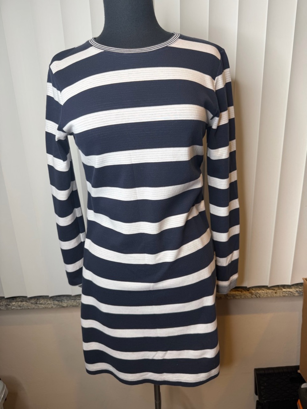 346 Brooks Brothers Dress Navy White Stripe Classic Long Sleeve Size Small